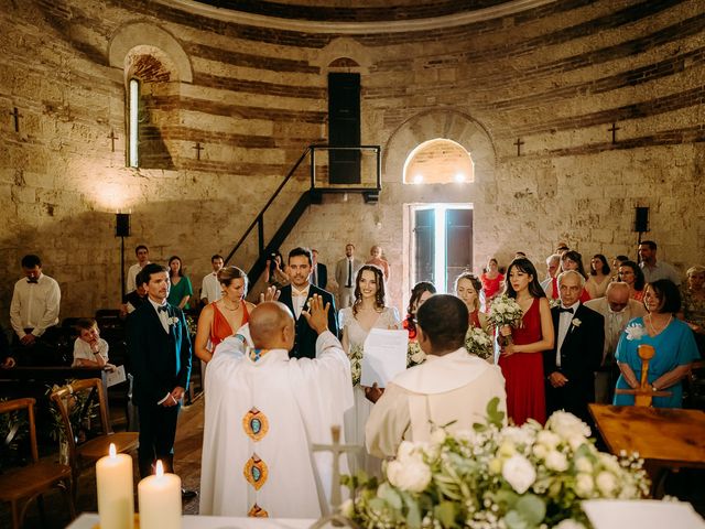 Il matrimonio di Sixtine e Walid a Chiusdino, Siena 55