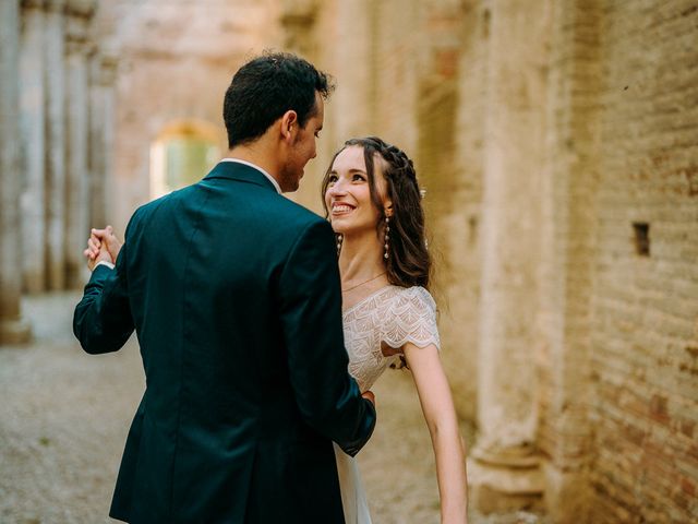Il matrimonio di Sixtine e Walid a Chiusdino, Siena 99