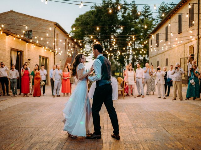 Il matrimonio di Sixtine e Walid a Chiusdino, Siena 132