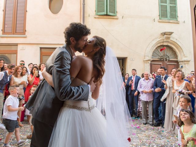Il matrimonio di Denis e Giulia a Sant&apos;Agata Feltria, Pesaro - Urbino 6