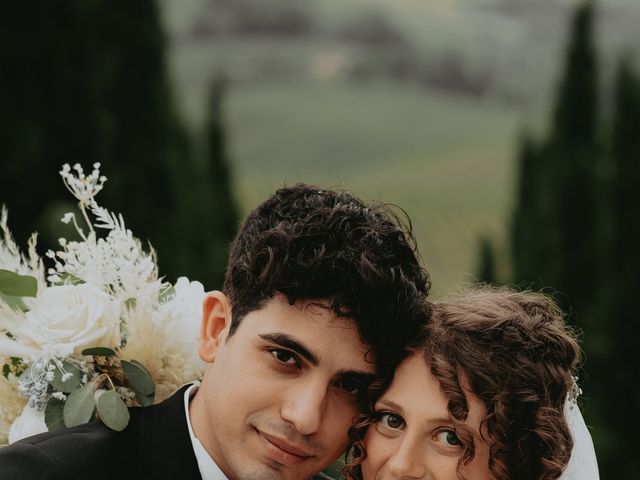 Il matrimonio di Luca e Nicole  a Mogliano, Macerata 9