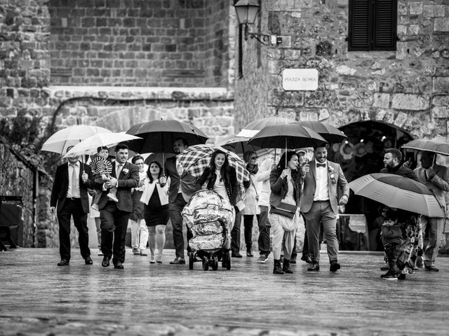 Il matrimonio di Christian e Benedetta a Monteriggioni, Siena 19