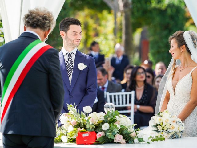 Il matrimonio di Edvige e Pellegrino a Capaccio Paestum, Salerno 13