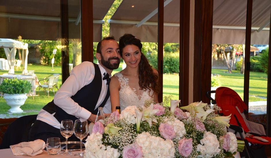 Il matrimonio di Daniele e Bina a Pavia, Pavia