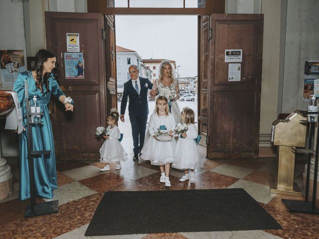 Il matrimonio di Vanny e Erika a Mogliano Veneto, Treviso 15