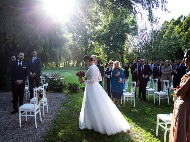 Il matrimonio di Simone e Monia a Gaggiano, Milano 11