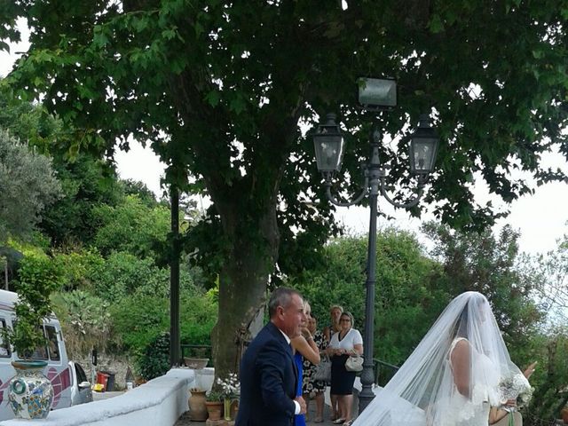 Il matrimonio di Dragomir e Chiara a Vietri sul Mare, Salerno 14