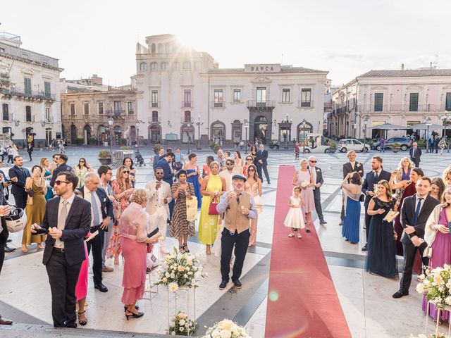 Il matrimonio di Blaise e Lisa a Acireale, Catania 11