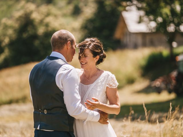 Il matrimonio di Fabrizio e Ambra a Nus, Aosta 4