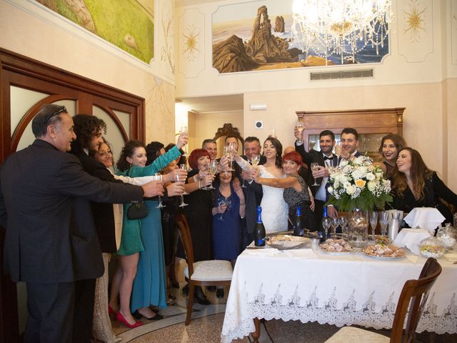 Il matrimonio di Rocco e Debora a Marina di Gioiosa Ionica, Reggio Calabria 18