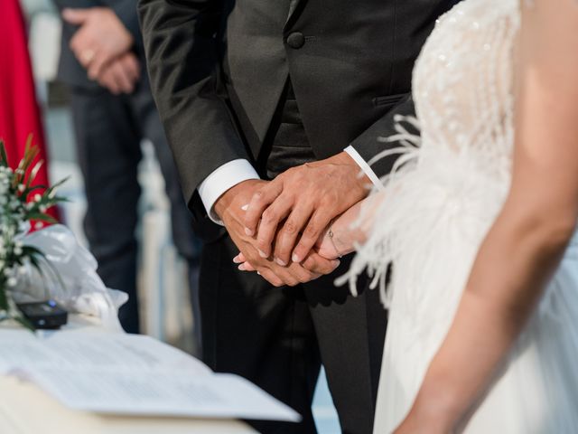 Il matrimonio di Davide e Sara a Torchiarolo, Brindisi 32