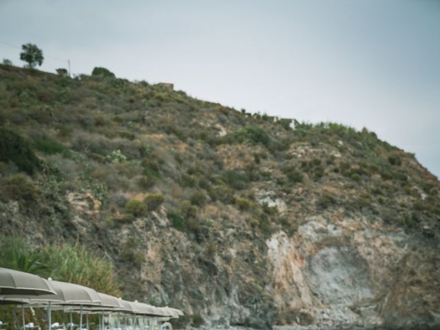 Il matrimonio di Salvatore e Katia a Lipari, Messina 21