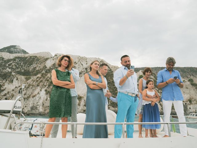 Il matrimonio di Salvatore e Katia a Lipari, Messina 35