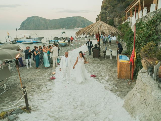 Il matrimonio di Salvatore e Katia a Lipari, Messina 84