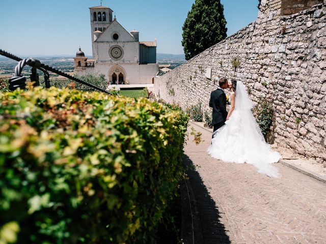 Il matrimonio di Giacomo e Martina a Bastia Umbra, Perugia 25