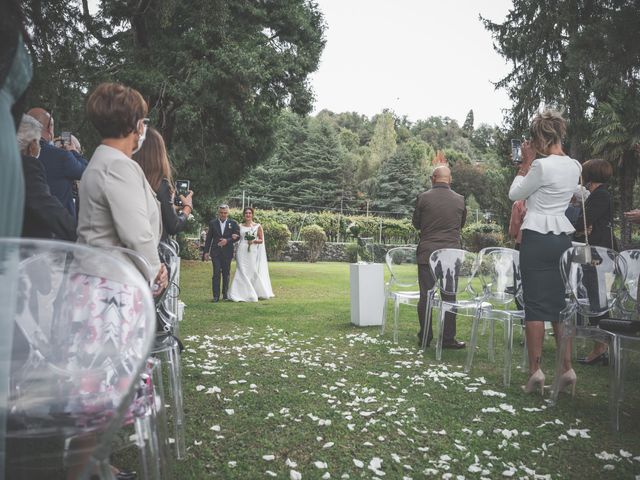 Il matrimonio di Jowan e Serena a Viverone, Biella 16