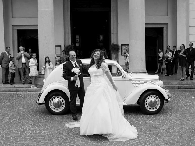 Il matrimonio di Mauro e Tiziana a Cornaredo, Milano 14