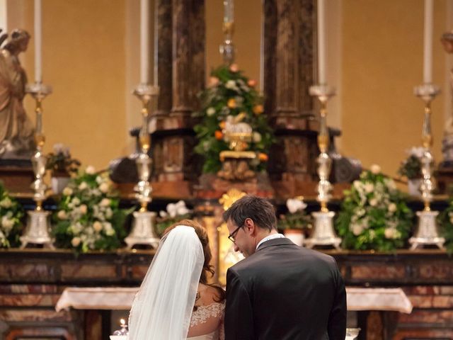 Il matrimonio di Mauro e Tiziana a Cornaredo, Milano 19