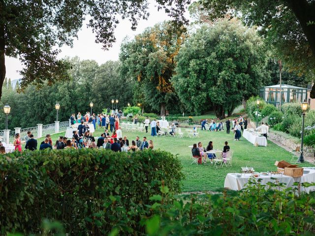 Il matrimonio di Valentina e Andrea a Castiglione del Lago, Perugia 41