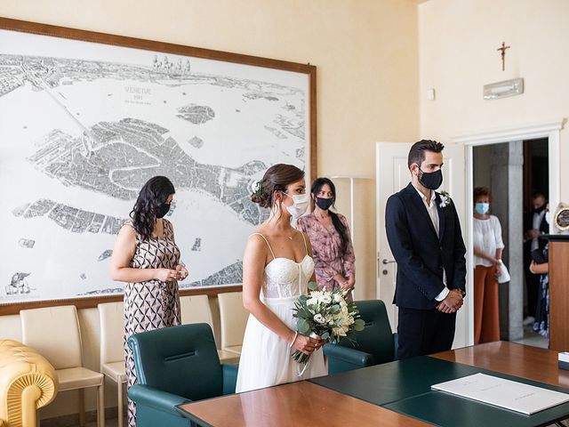 Il matrimonio di Andrea e Daniela a Santa Maria di Sala, Venezia 8