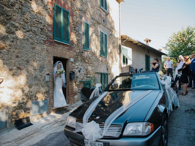 Il matrimonio di Dumitru e Iuliana a Chiusdino, Siena 14