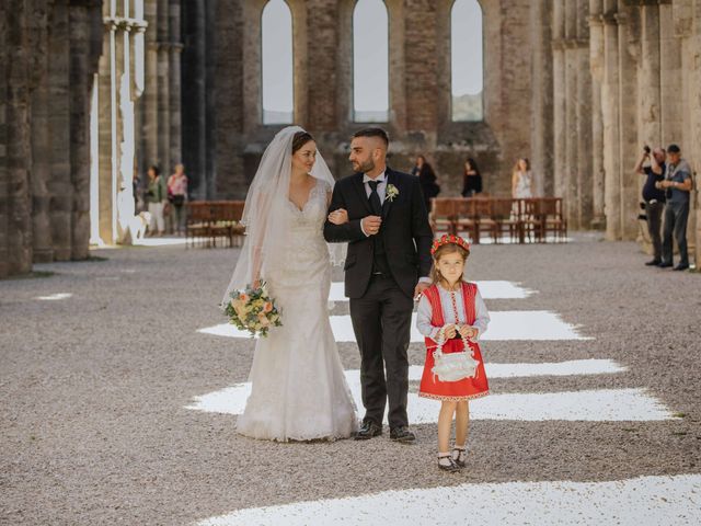 Il matrimonio di Dumitru e Iuliana a Chiusdino, Siena 34