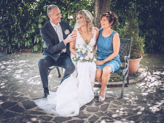 Il matrimonio di Laura e Filippo a Viareggio, Lucca 10