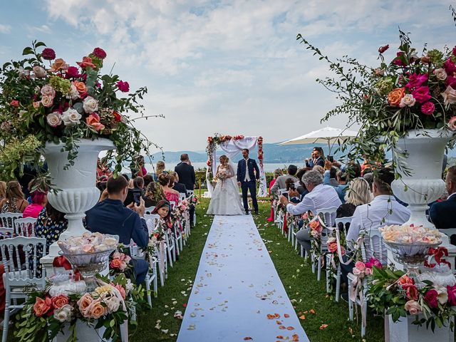 Il matrimonio di Simone e Chiara a Besozzo, Varese 15