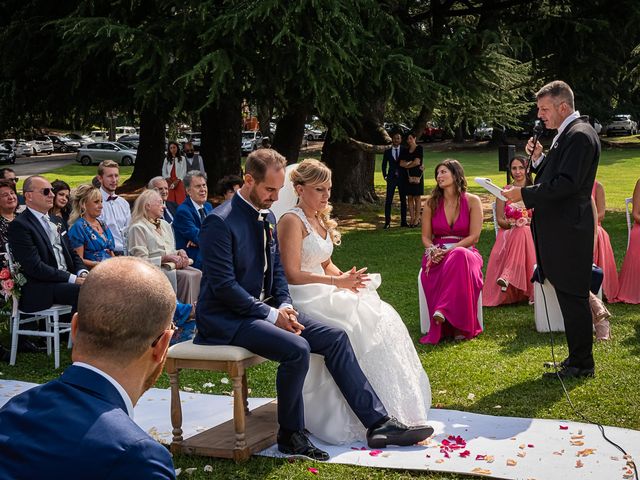 Il matrimonio di Simone e Chiara a Besozzo, Varese 16