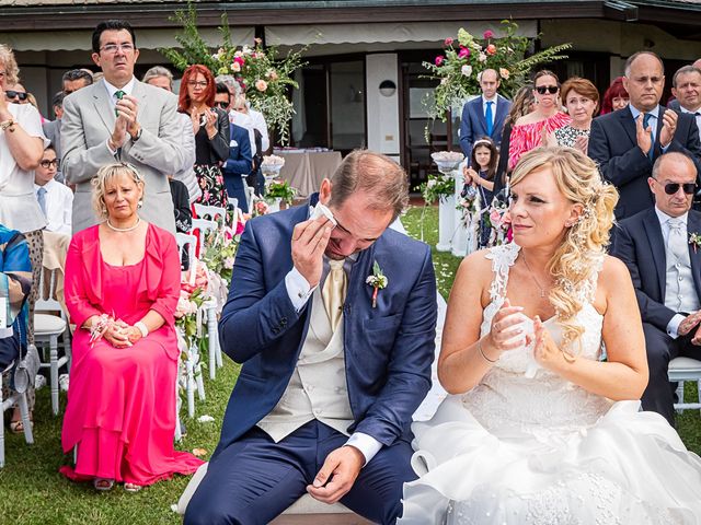 Il matrimonio di Simone e Chiara a Besozzo, Varese 18