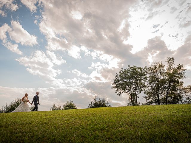 Il matrimonio di Simone e Chiara a Besozzo, Varese 31