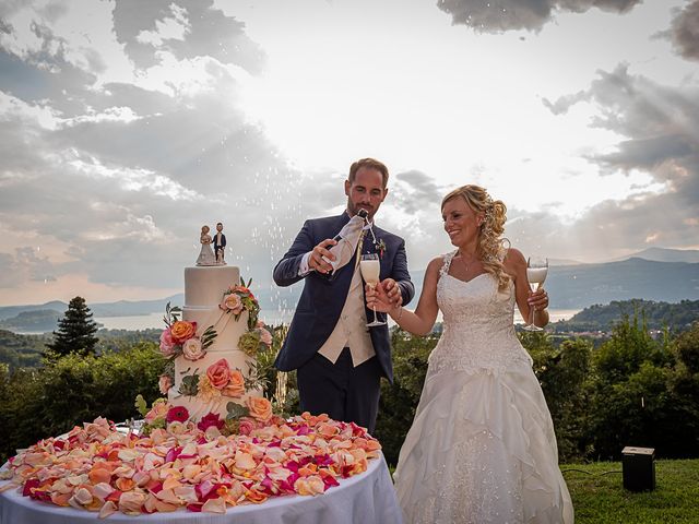 Il matrimonio di Simone e Chiara a Besozzo, Varese 35