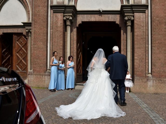 Il matrimonio di Vincenzo e Jessica a Venaria Reale, Torino 12