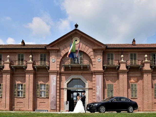 Il matrimonio di Vincenzo e Jessica a Venaria Reale, Torino 21