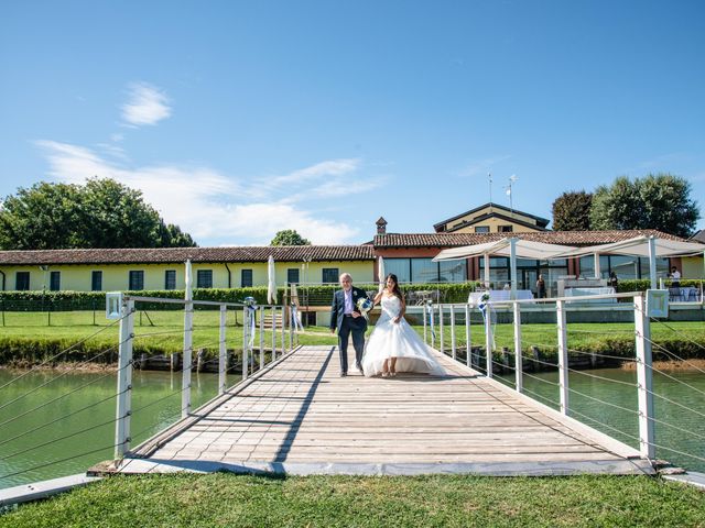 Il matrimonio di Domenico e Chiara a Salvirola, Cremona 21