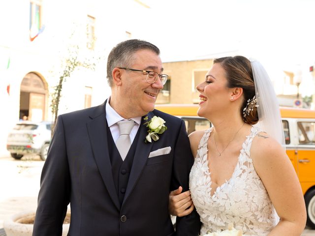 Il matrimonio di Mariagrazia e Cristian a San Donaci, Brindisi 13