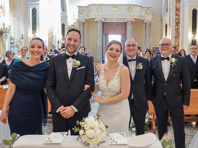 Il matrimonio di Mariagrazia e Cristian a San Donaci, Brindisi 15