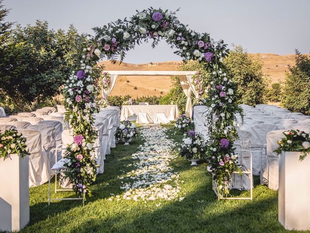 Il matrimonio di Giuseppe e Laura a Vizzini, Catania 16