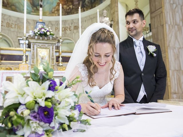 Il matrimonio di Andrea e Deborah a Uboldo, Varese 7