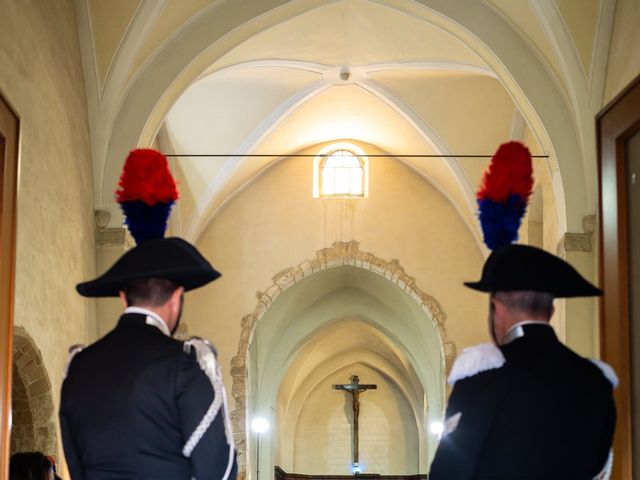 Il matrimonio di Raffaele e Serena a Tricarico, Matera 23