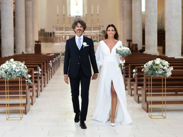 Il matrimonio di Massimiliano e Valentina  a L'Aquila, L'Aquila 24