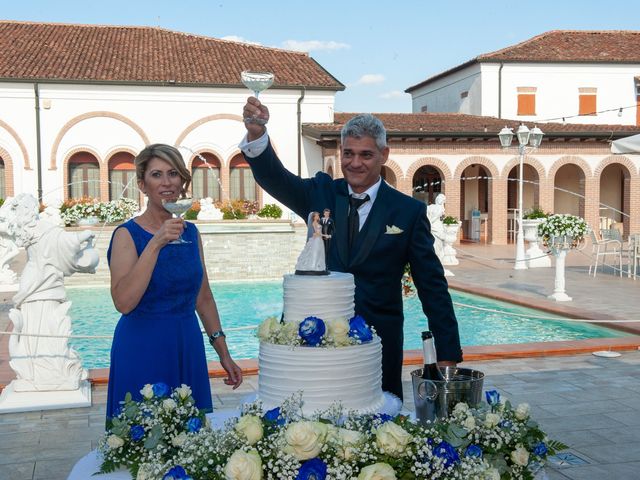 Il matrimonio di Simone e Nives a Porto Mantovano, Mantova 39