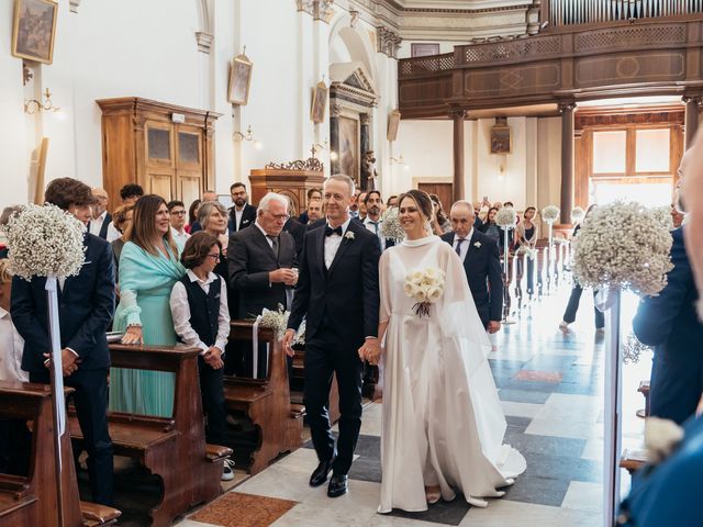 Il matrimonio di Tommaso e Viorica a Colle Umberto, Treviso 21