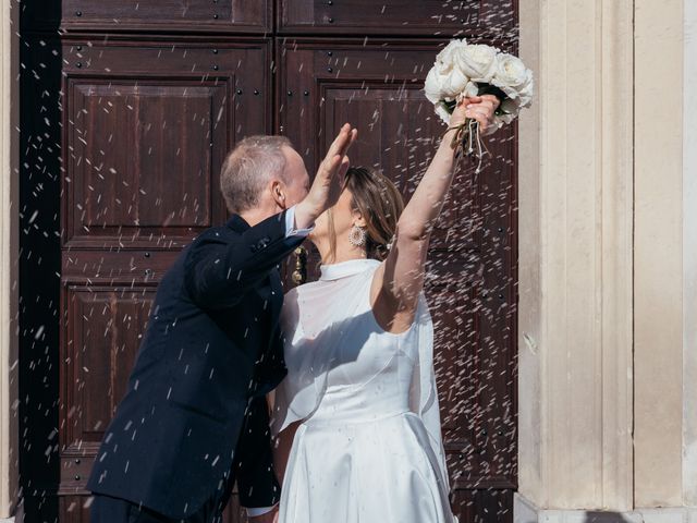 Il matrimonio di Tommaso e Viorica a Colle Umberto, Treviso 26