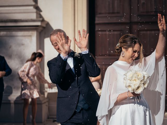 Il matrimonio di Tommaso e Viorica a Colle Umberto, Treviso 28