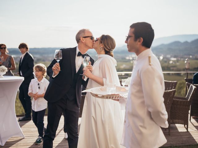 Il matrimonio di Tommaso e Viorica a Colle Umberto, Treviso 34