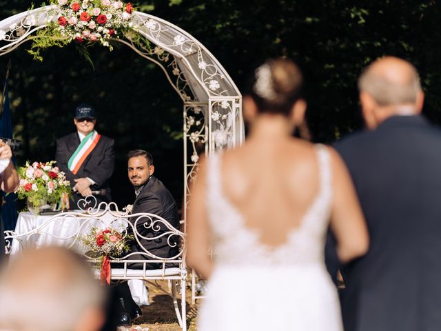 Il matrimonio di Simone e Francesca a Tradate, Varese 30