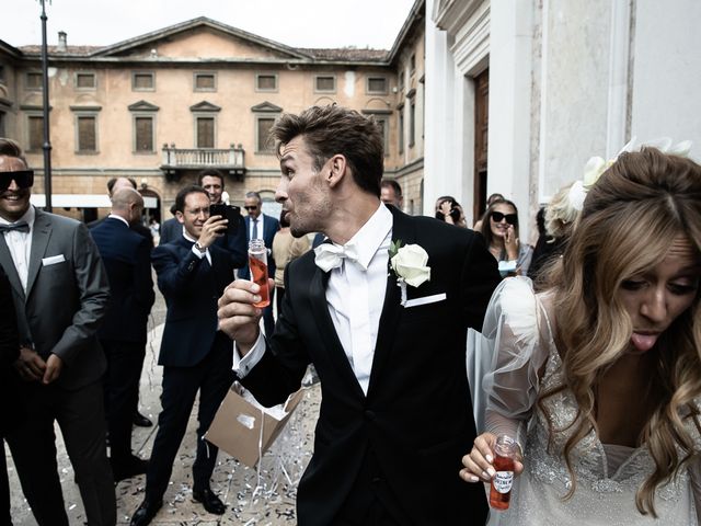 Il matrimonio di Fabio e Roberta a Villa di Serio, Bergamo 171
