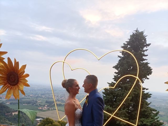 Il matrimonio di Luca  e Rebecca  a Massarosa, Lucca 14