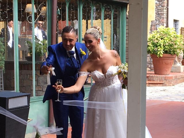 Il matrimonio di Luca  e Rebecca  a Massarosa, Lucca 18